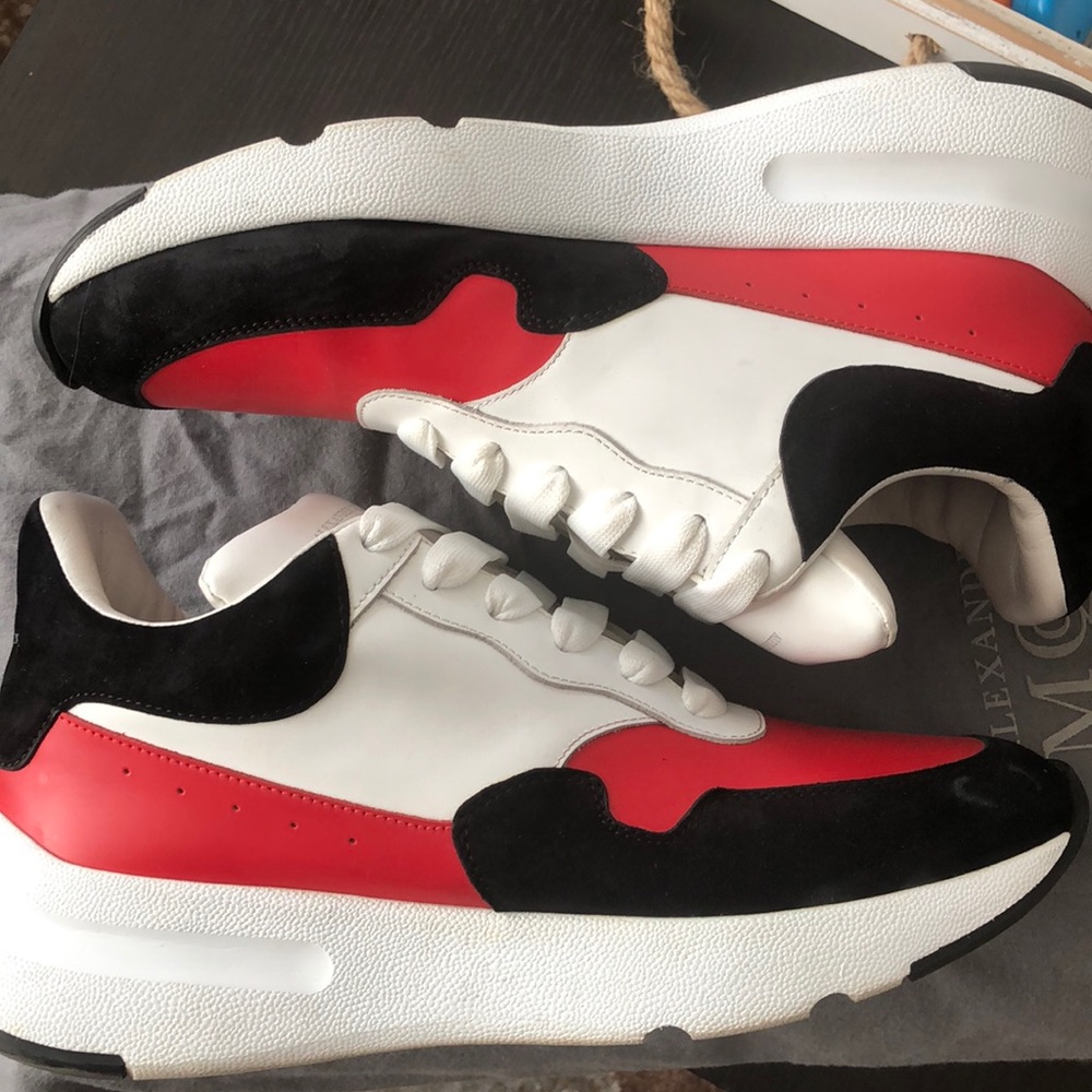 Alexander McQueen Sneaker Runner Size 41 -US 9-9.5